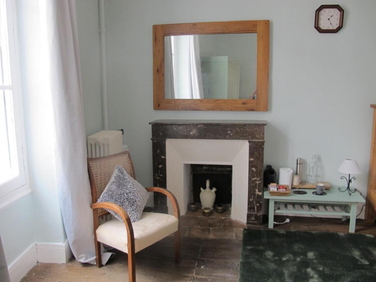Chezlola Bed and Breakfast Civray  Buitenkant foto